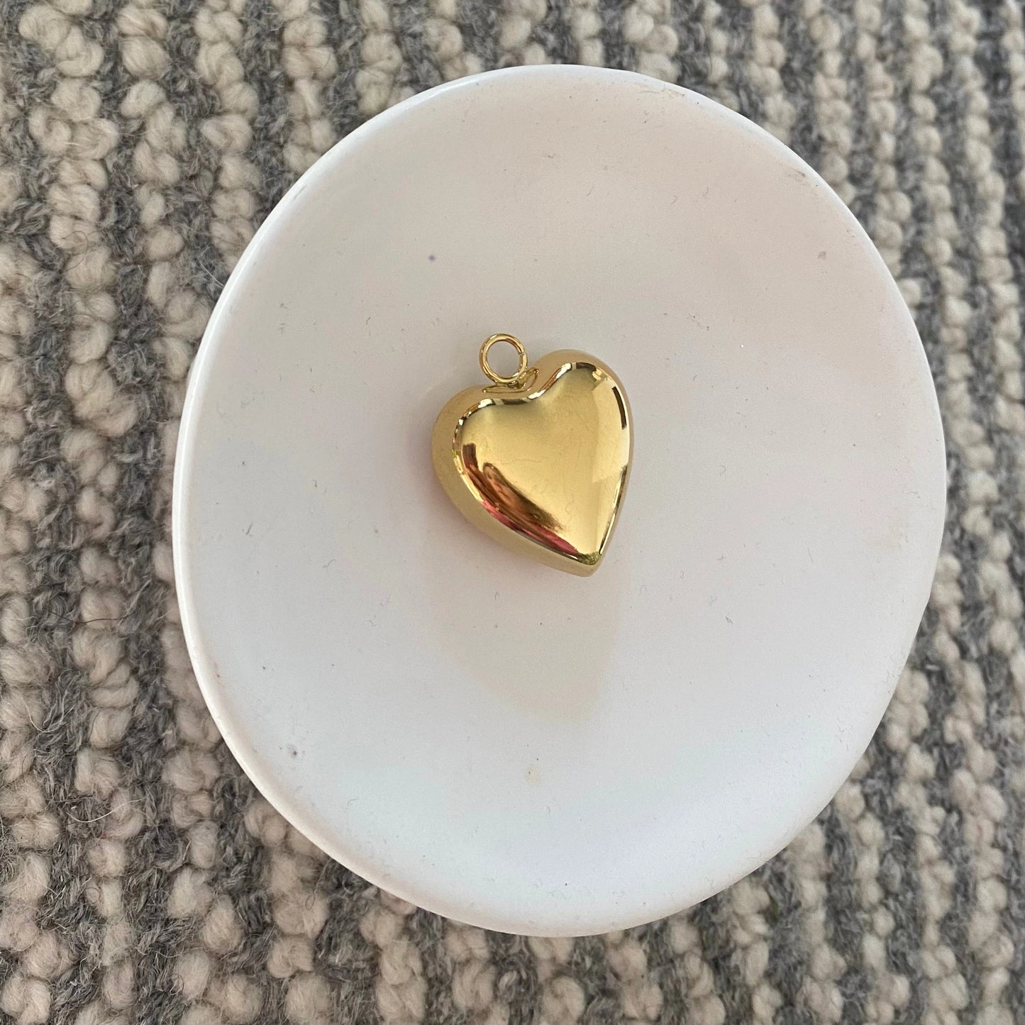 14K verguld gouden grote harten bedel