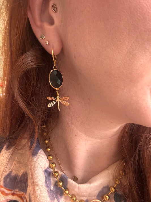 14K vergulde gouden oorbellen met vergulde Libelle en zwarte glasbedel