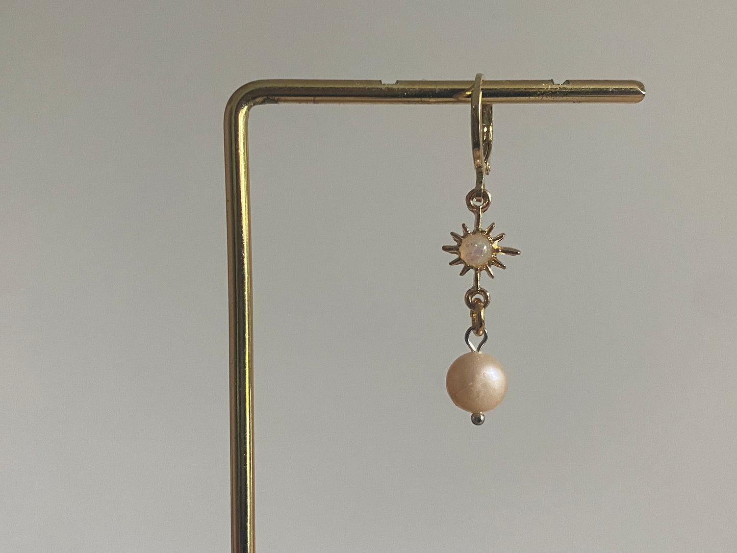 Earparty Sunny variant 1