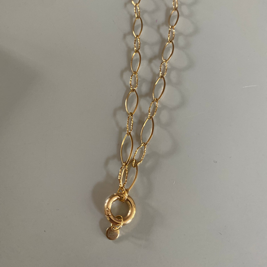 Schakelketting van ca. 45 + 5 cm met metalen o-ring voor verwisselbare bedels, comfortabel en veelzijdig ontwerp
