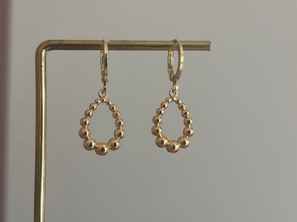 14k vergulde oorbellen Didy met bolletjes druppelhanger, circa 2 cm lang.