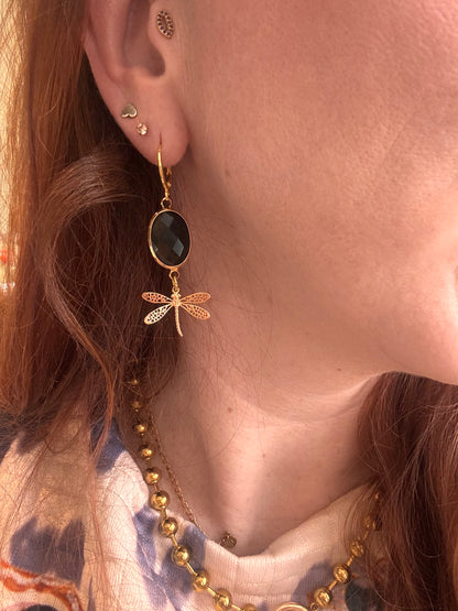 14K vergulde gouden oorbellen met vergulde Libelle en zwarte glasbedel 