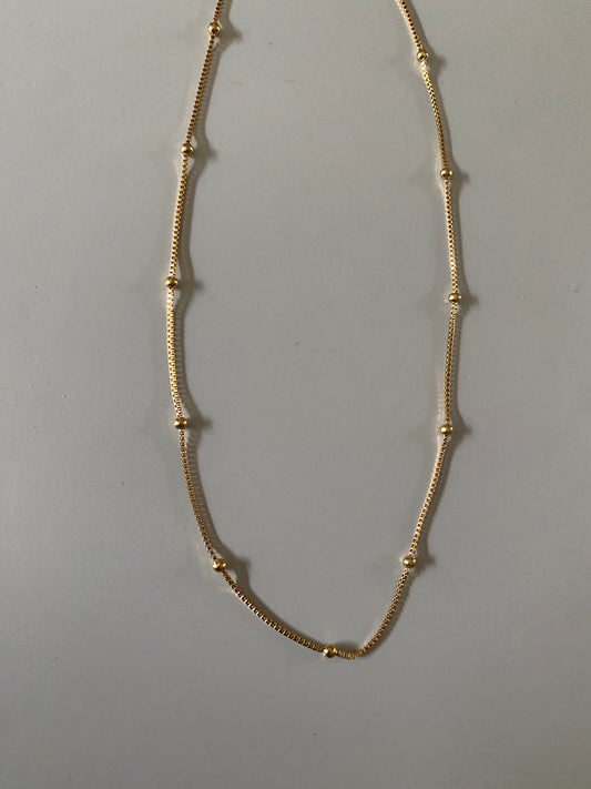 Minimalistische kettinkjes met PVD 24k goudlaag, roestvrij staal, 45 + 5 cm, te personaliseren met een bedel uit de bedelcollectie