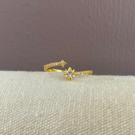 Minimalistische buigzame ring van 14k verguld titanium met ster, verstelbaar naar maat